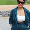 Conjunto azul de short y camisa de manga larga
