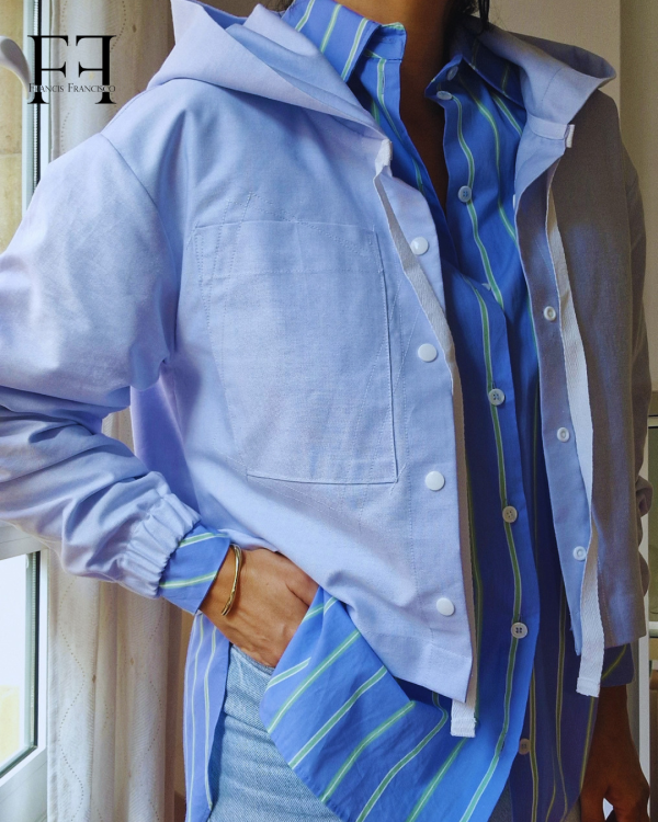 CHAQUETA CON CAPUCHA